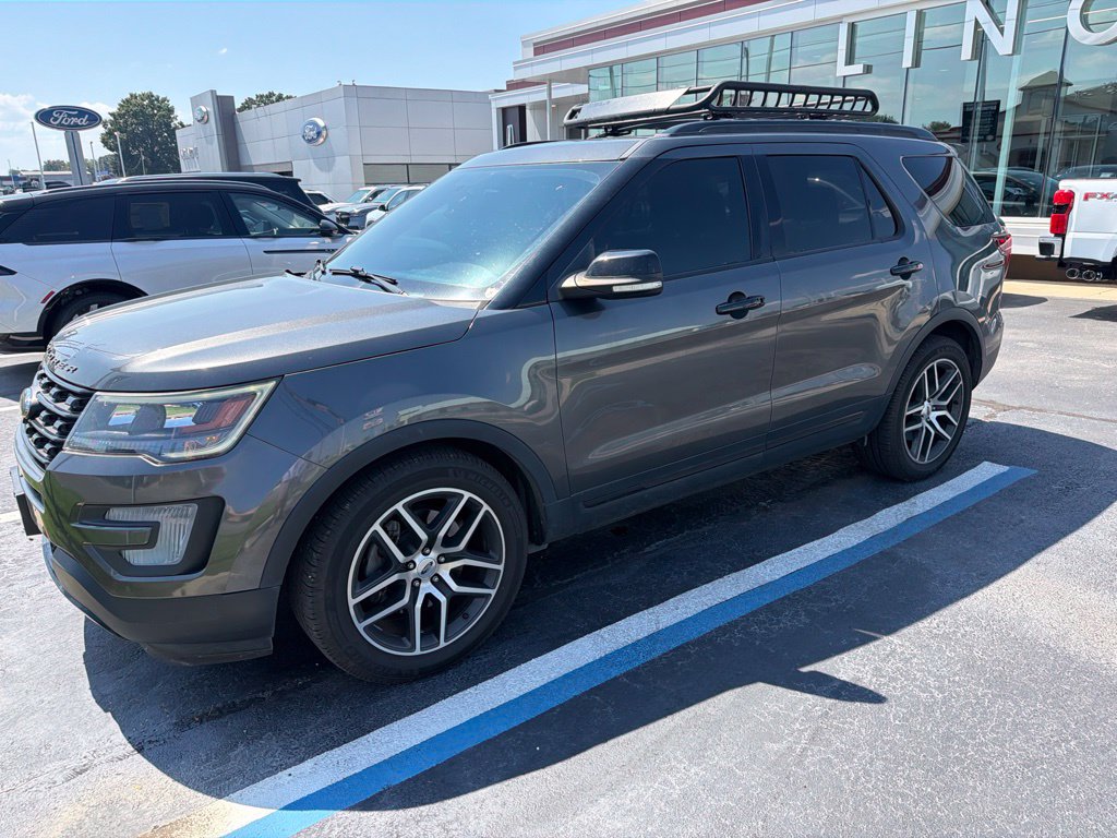 Used 2017 Ford Explorer - photo 1