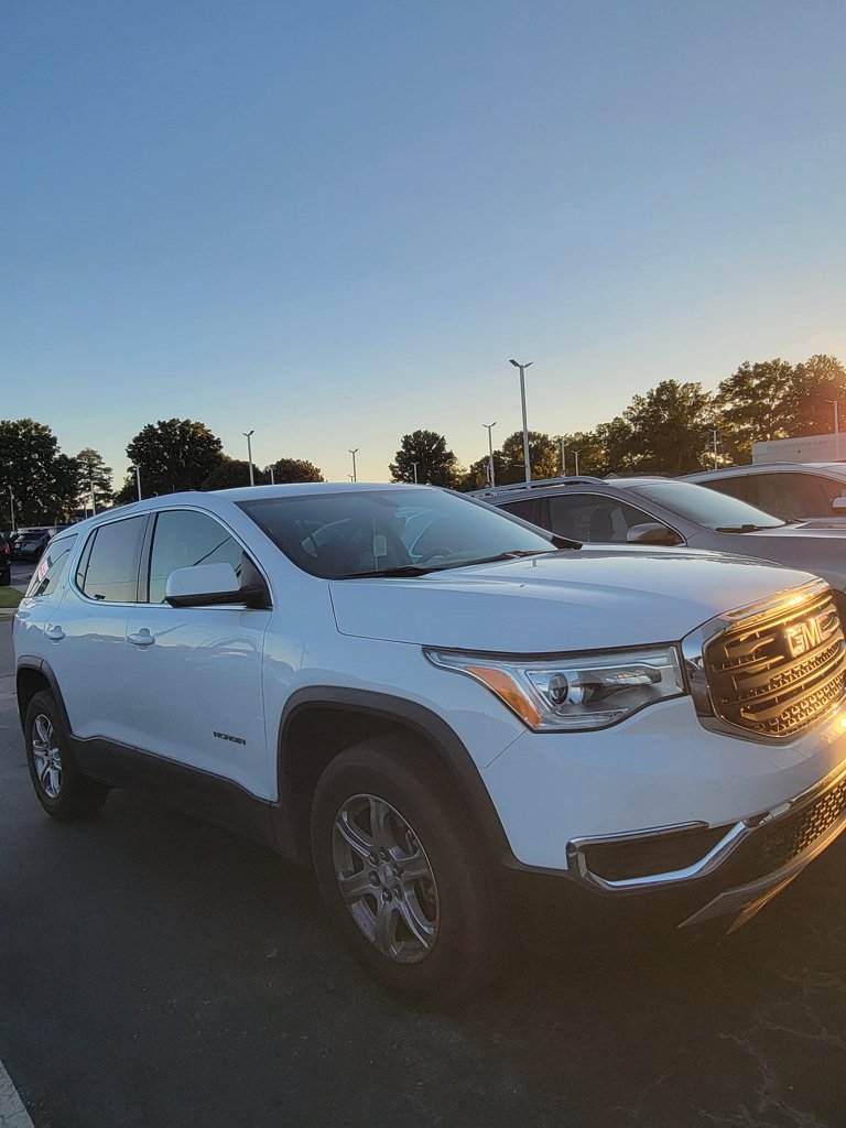 Used 2017 GMC Acadia - photo 1