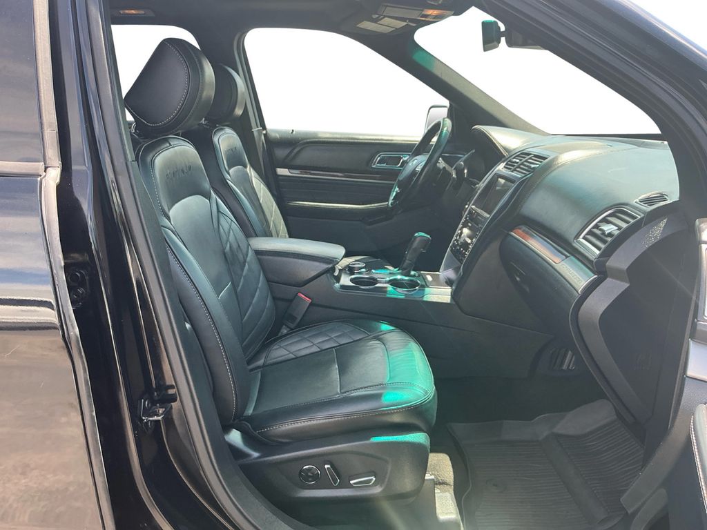 Used 2017 Ford Explorer - photo 18