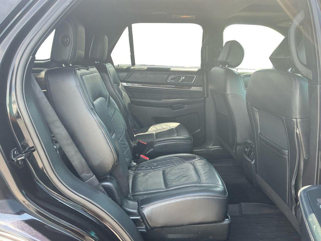Used 2017 Ford Explorer - photo 19
