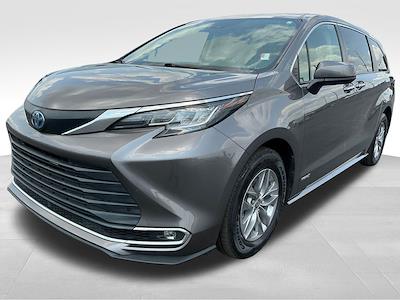 Used 2021 Toyota Sienna XLE Minivan for sale #TA0315 - photo 1