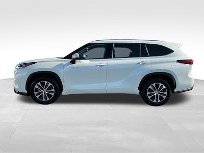 2020 Toyota Highlander 4x2 SUV for sale #TA0315A - photo 2