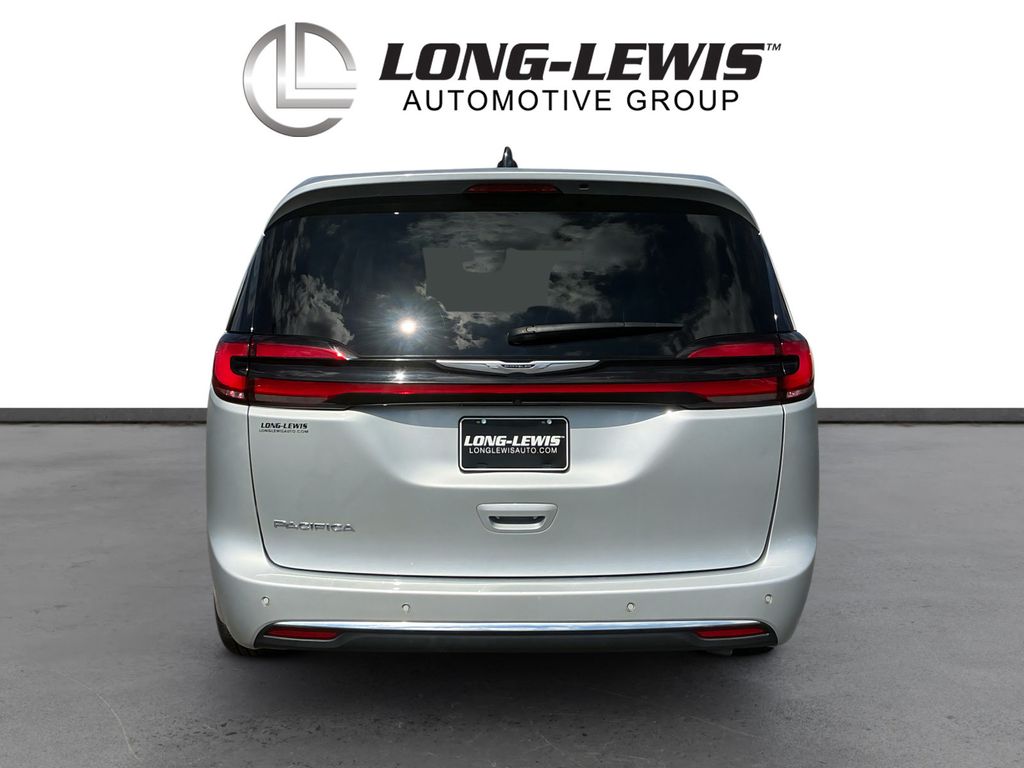 Used 2024 Chrysler Pacifica - photo 5