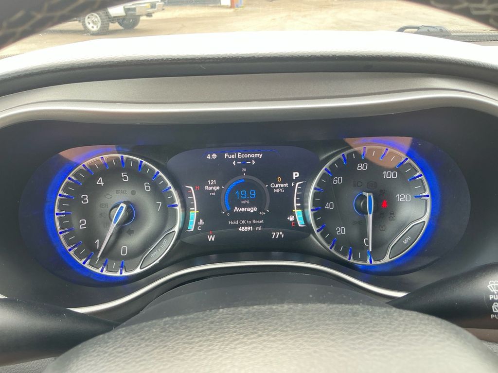 Used 2024 Chrysler Pacifica - photo 15