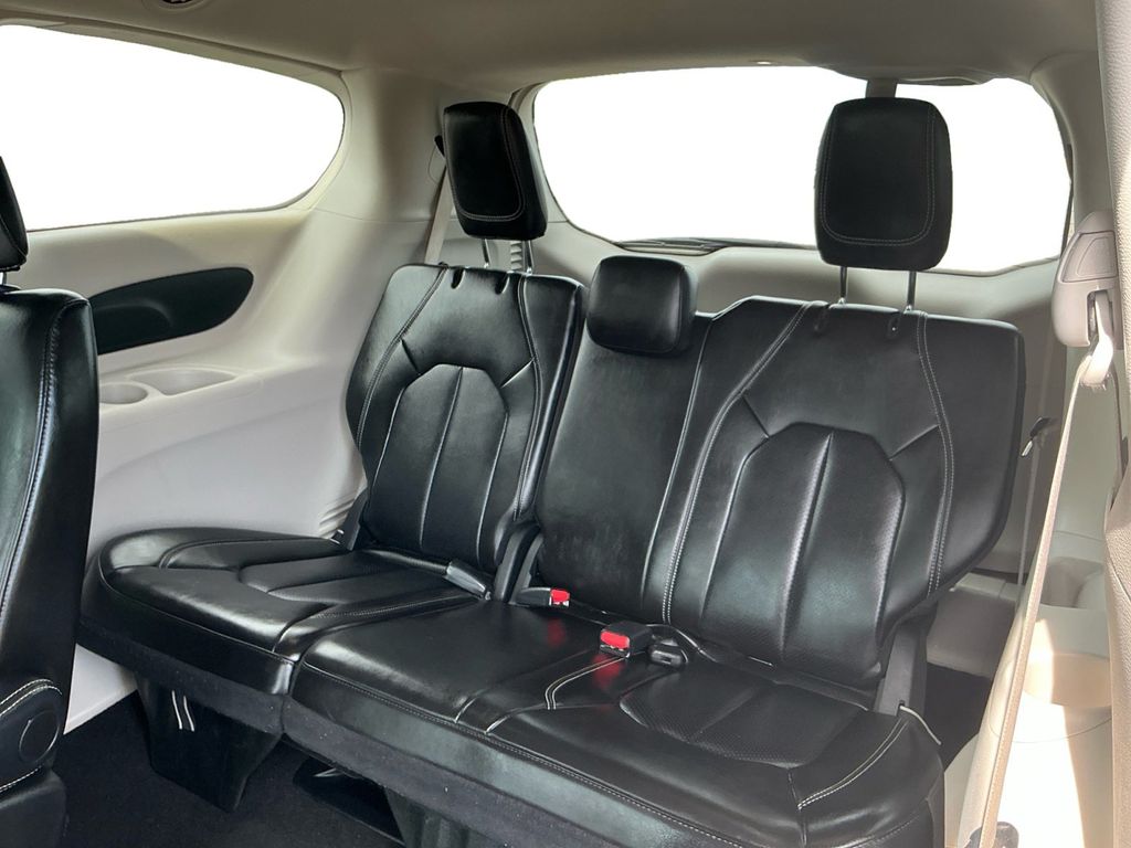 Used 2024 Chrysler Pacifica - photo 17