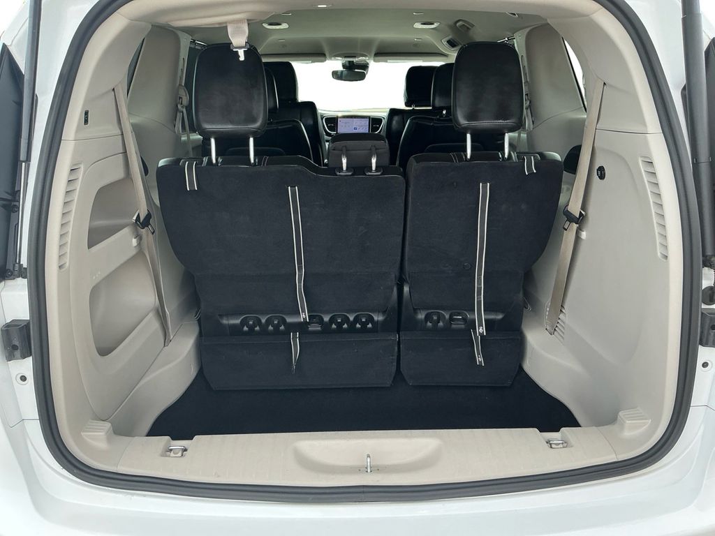 Used 2024 Chrysler Pacifica - photo 20