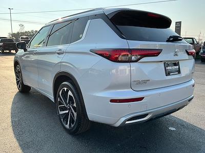 2022 Mitsubishi Outlander FWD SUV for sale #F25OT052A - photo 2