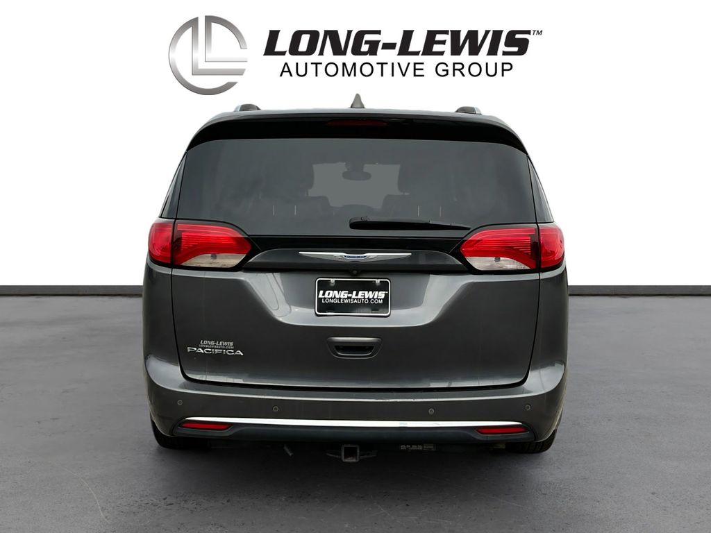 Used 2018 Chrysler Pacifica - photo 5