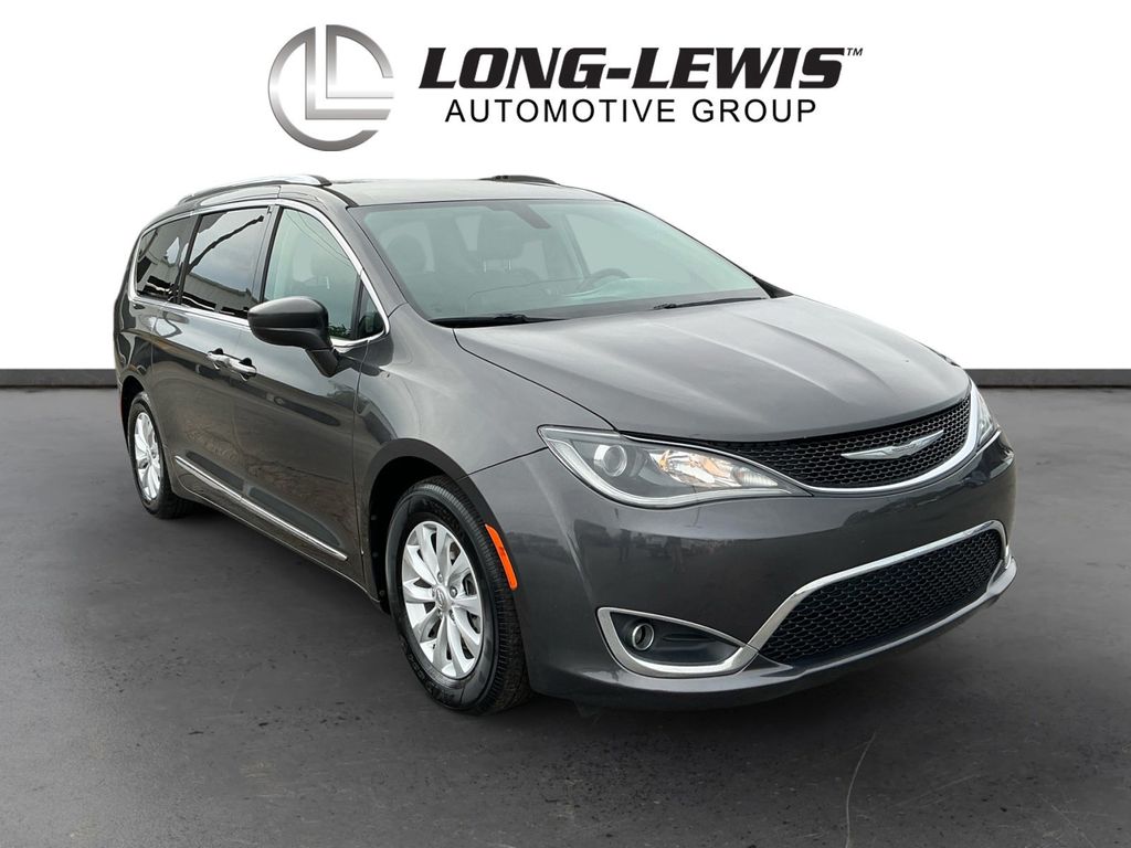 Used 2018 Chrysler Pacifica - photo 8