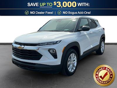 Used 2025 Chevrolet Trailblazer - photo 1