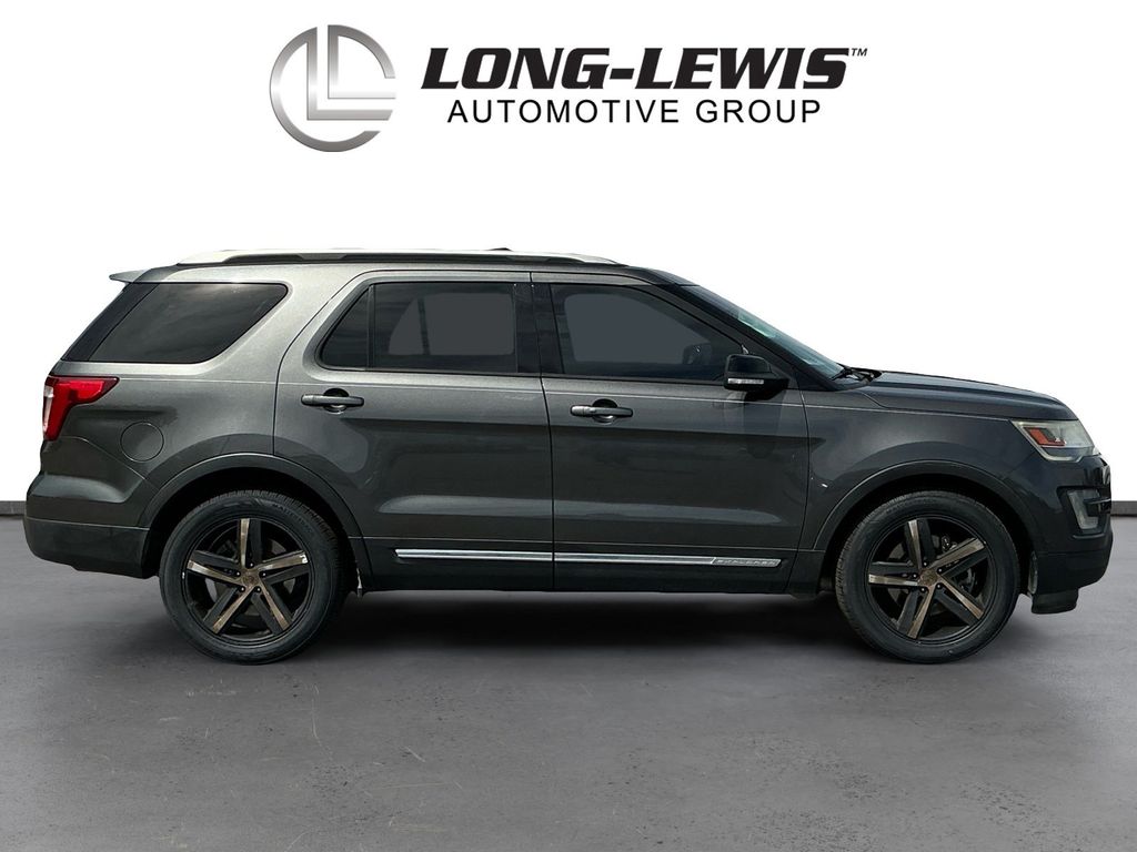Used 2017 Ford Explorer - photo 10