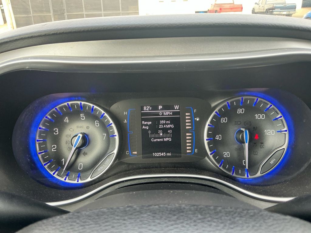 Used 2018 Chrysler Pacifica - photo 21