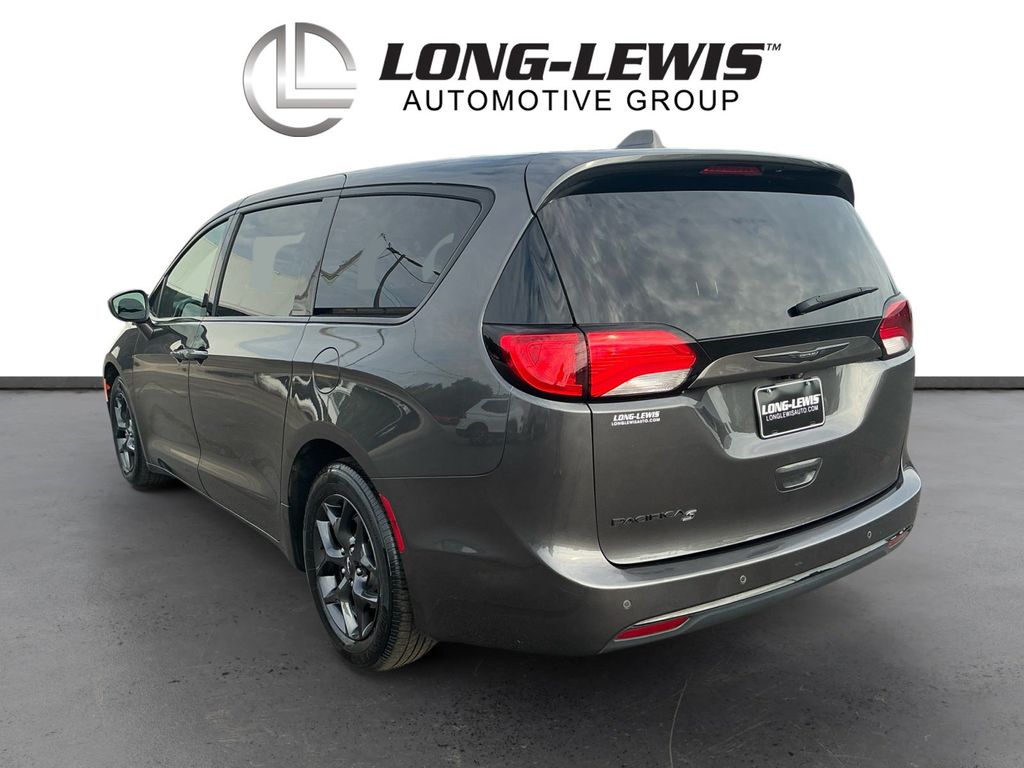 Used 2018 Chrysler Pacifica - photo 6