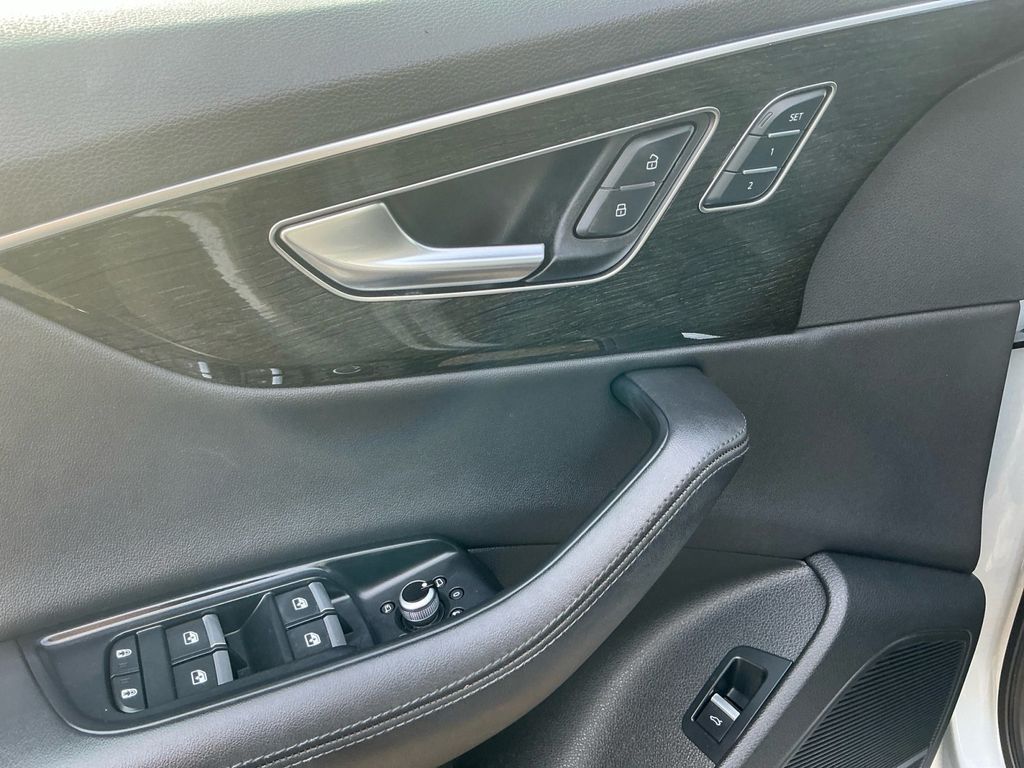Used 2023 Audi Q7 - photo 18