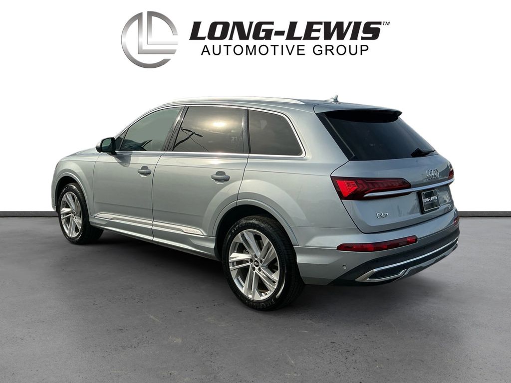 Used 2023 Audi Q7 - photo 6