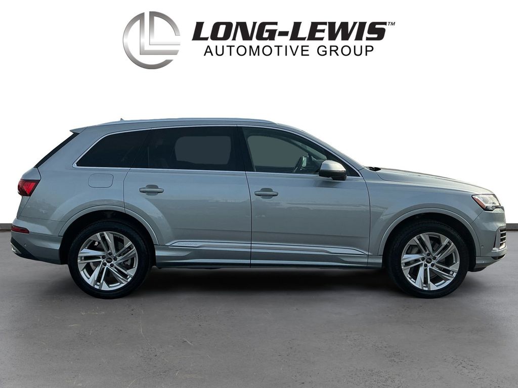 Used 2023 Audi Q7 - photo 10