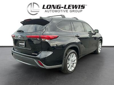 Used 2022 Toyota Highlander Limited for sale #M25BR170C - photo 2