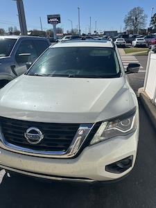Used 2017 Nissan Pathfinder - photo 1
