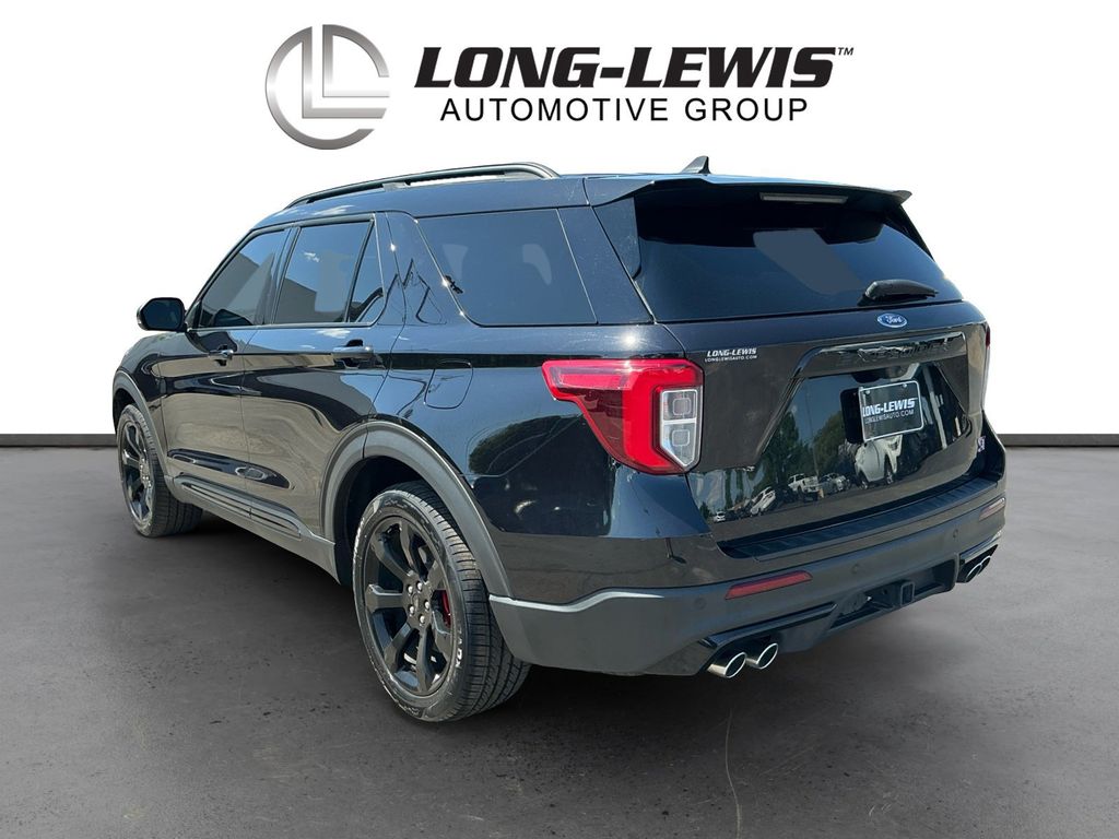 Used 2023 Ford Explorer - photo 2