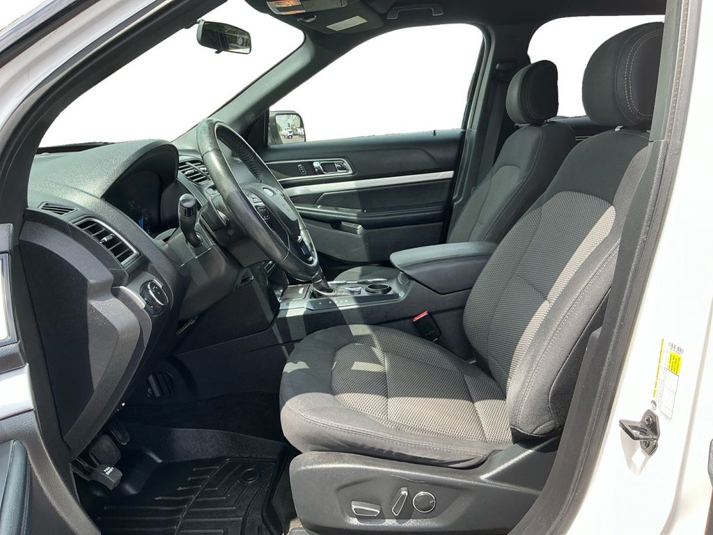 Used 2017 Ford Explorer - photo 16
