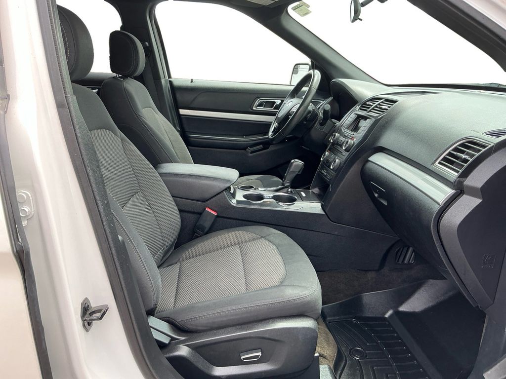 Used 2017 Ford Explorer - photo 24
