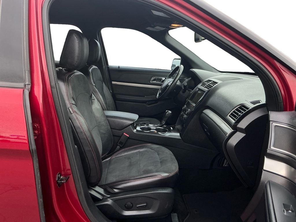 Used 2019 Ford Explorer - photo 18