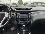 Used 2016 Nissan Rogue SL 4x4 SUV for sale #T25TX073A - photo 17
