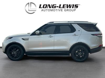 Used 2017 Land Rover Discovery - photo 1