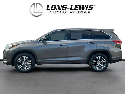 Used 2017 Toyota Highlander - photo 1