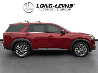 Used 2024 Nissan Pathfinder - photo 1