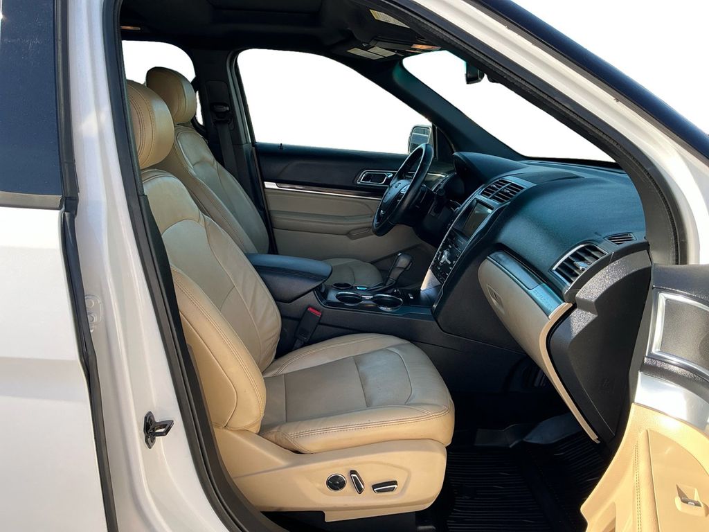 Used 2017 Ford Explorer - photo 18