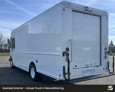 Used 2021 Freightliner MT 45 - photo 1