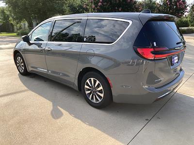 2023 Chrysler Pacifica FWD Minivan for sale #P645 - photo 2