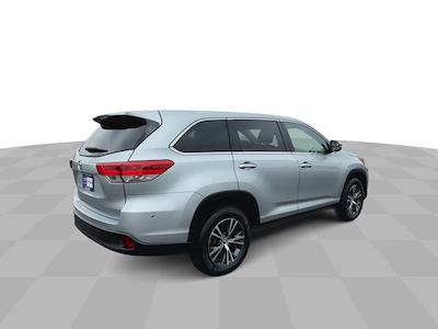 2019 Toyota Highlander FWD SUV for sale #SC273B - photo 2