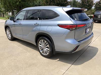 2023 Toyota Highlander FWD SUV for sale #SG1146A - photo 2