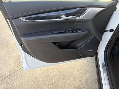 Used 2022 Cadillac XT6 Premium Luxury for sale #SG1165B - photo 1