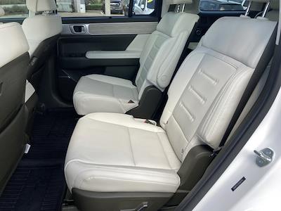 Used 2025 Hyundai Santa Fe Hybrid - photo 1