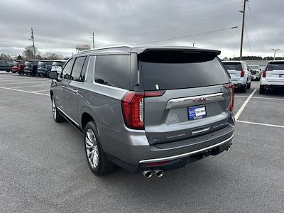 Used 2022 GMC Yukon XL - photo 1