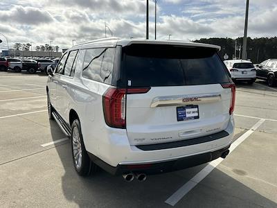 Used 2024 GMC Yukon XL - photo 1