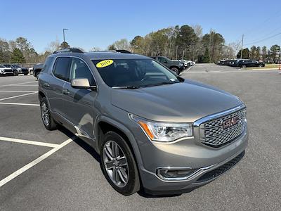 Used 2019 GMC Acadia - photo 1