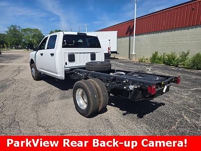 2025 Ram 3500 Crew Cab DRW 4x4 Cab Chassis for sale #625223 - photo 2