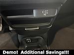 Used 2026 Chrysler Pacifica Select Minivan for sale #626003 - photo 13