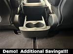 Used 2026 Chrysler Pacifica Select Minivan for sale #626003 - photo 17