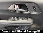 Used 2026 Chrysler Pacifica Select Minivan for sale #626048 - photo 24
