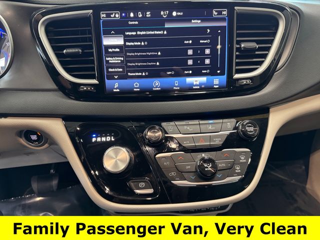 Used 2024 Chrysler Pacifica - photo 16