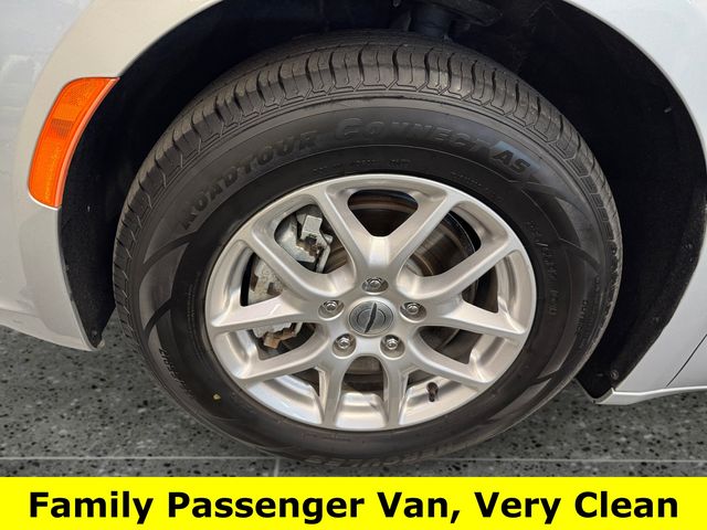 Used 2024 Chrysler Pacifica - photo 25