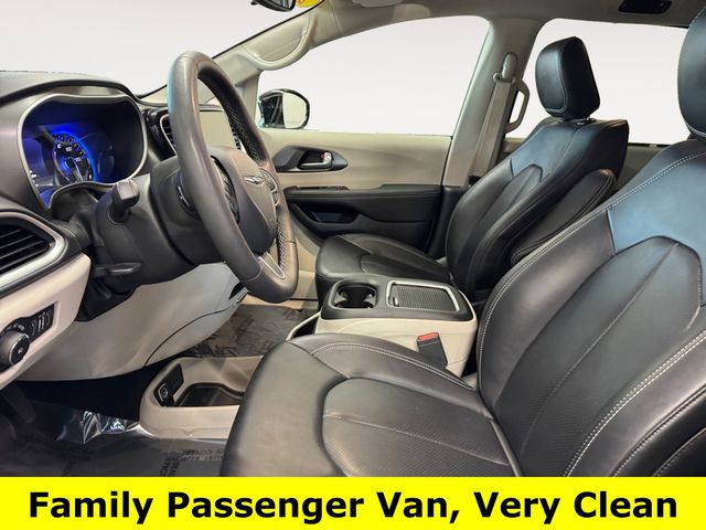 Used 2024 Chrysler Pacifica - photo 8