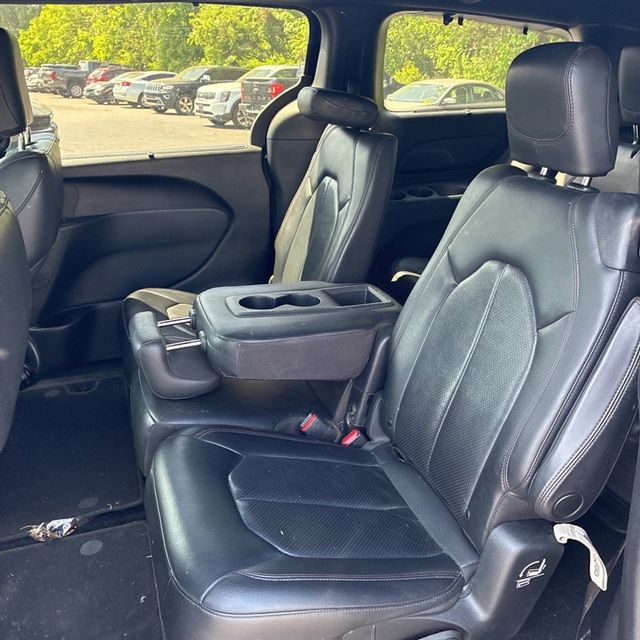Used 2020 Chrysler Pacifica - photo 11