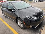 2018 Chrysler Pacifica FWD Minivan for sale #C625075A - photo 4