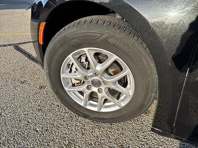 Used 2023 Chrysler Pacifica - photo 1